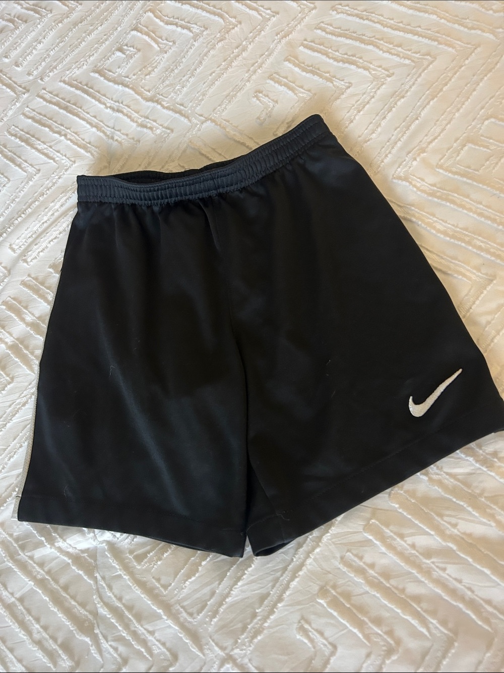 Nike Dri-Fit Kids Black Elastic Waistband Soccer Athletic Shorts Size Medium